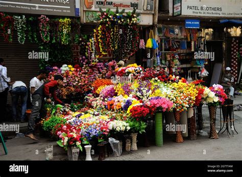 Chawl mumbai hi-res stock photography and images - Alamy