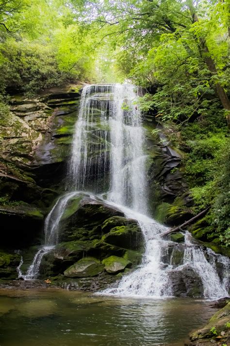 THE TOP 5 MAUI WATERFALLS TO VISIT - Syndication Cloud