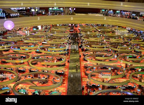 Casino floor Marina Bay Sands Hotel and Resort Singapore Stock Photo - Alamy