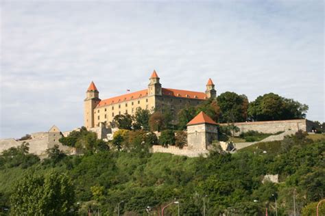 Bratislava.info - Pictures of Bratislava castle