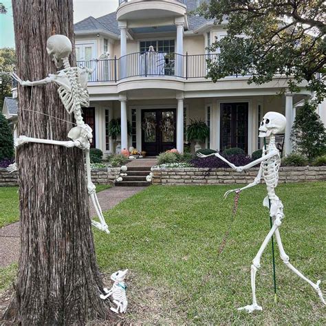 15+ Skeleton Halloween Decorating Ideas | Chica and Jo