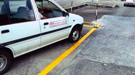 Side parking by IDI DRIVING INSTITUTE - YouTube