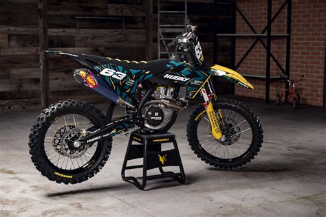 Custom Husqvarna Graphics Kit 'SIBERIAN 2' – OMXGraphics