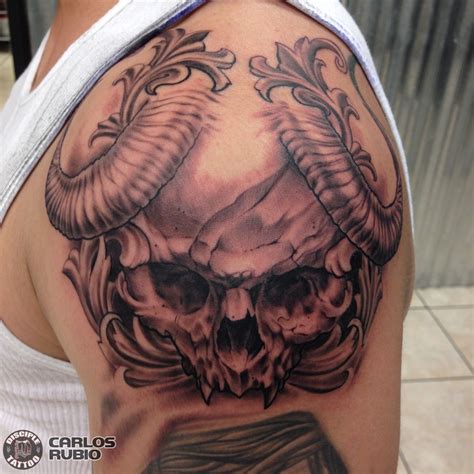 carlosrubio:horned-skull-skulls-skull-skull-horns-horned-skull-black-shoulder-piece-disciple ...