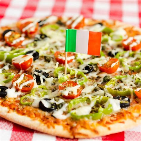 Free Photo | Italian flag on pizza close-up