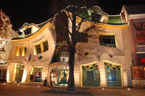 the crooked house poland