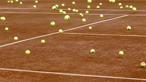 Tennis Ball Wallpapers - Top Free Tennis Ball Backgrounds - WallpaperAccess