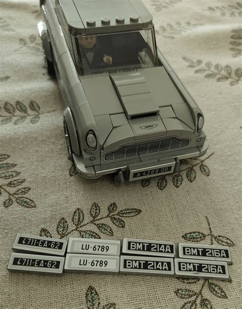 Aston Martin DB5 James Bond Lego set comes with multiple numberplates ...