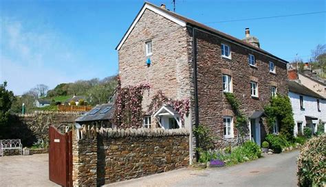 Luxury Dog Friendly Holiday Cottage in South Devon | Dog friendly holidays, Holiday cottage, Dog ...