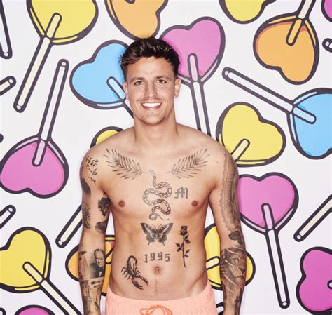 Here’s the meanings behind Love Island star Luca Bish’s tattoos | Goss.ie