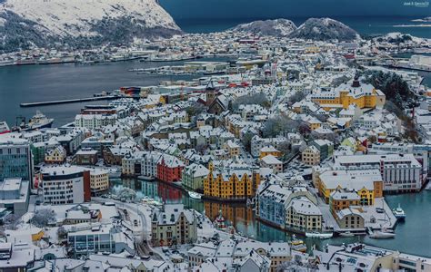 Ålesund Winter | Alesund, City architecture, City