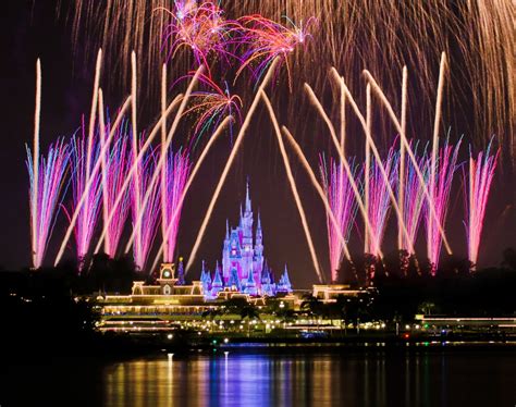 40 Awesometacular Fireworks Photos! - Disney Tourist Blog