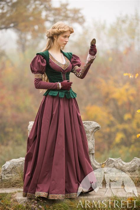 Mittelalter Gewand „Prinzessin im Exil“ | Fantasy dress, Medieval dress, Princess costumes