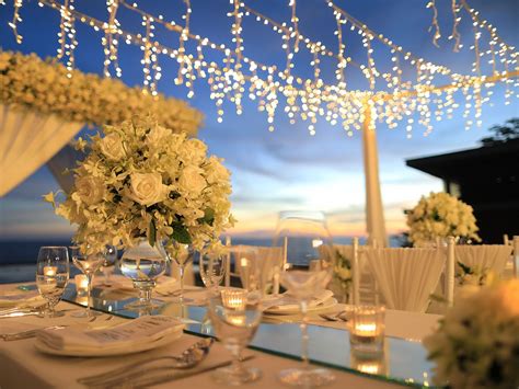 7 Breathtaking Wedding Lighting Ideas