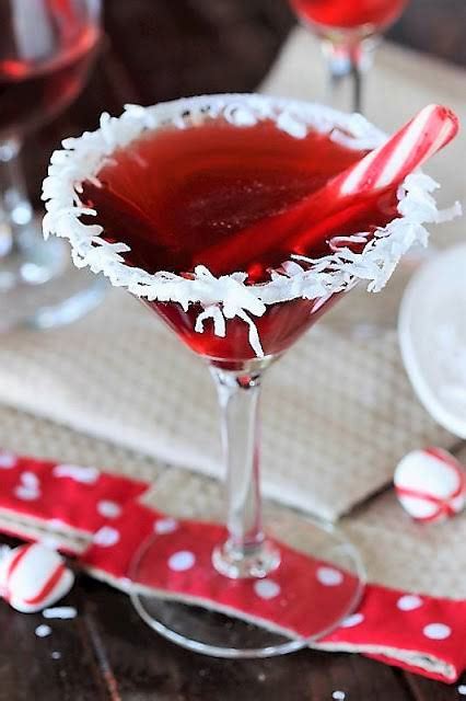 10 Best Coconut Rum Drinks with Cranberry Juice Recipes