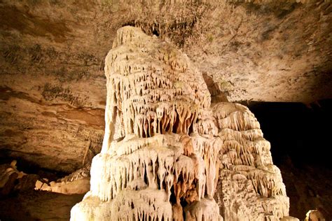 Most Beautiful Caves in the US for Hiking and Spelunking - Thrillist