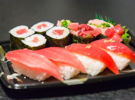 12 Must-Try Traditional Japanese Foods in Tokyo