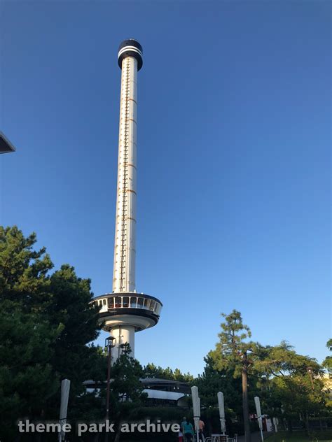 Sea Paradise Tower at Yokohama Hakkeijima Sea Paradise | Theme Park Archive