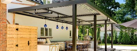 Unique Motorized Pergola Keeps Luxurious Outdoor Kitchen Comfortable ...