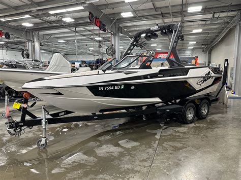 Used 2019 Axis T22, 48430 Fenton - Boat Trader