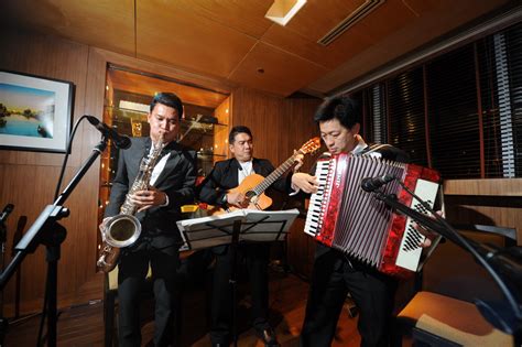 Trio-band - Asia Bars & Restaurants