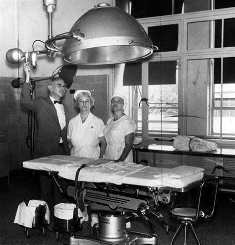 New operating room at Mayview in 1963. (Photo credit: Unknown) trong 2024