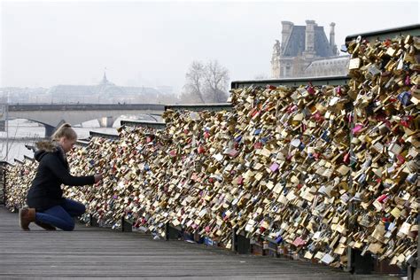 C'est Fini, L'Amour: Paris to Cut 'Love Locks' - Newsweek