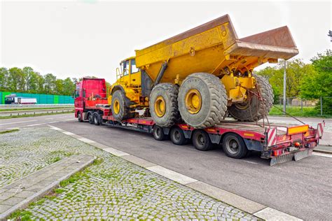 Choosing a Lowboy Trailer Guide - Equipment & Contracting