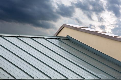 The Best Roof Types & Materials for Enduring Hurricanes and High Winds