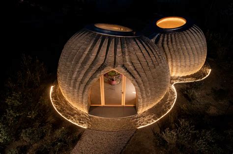 The world's first locally-sourced 3D-printed house arrives in Italy ...