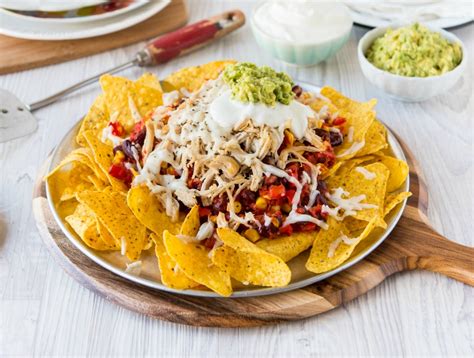 Easy Kid Friendly Mexican Style Chicken Nachos Recipe