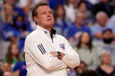 Kansas basketball: Jayhawks lead in latest ESPN Bracketology projections