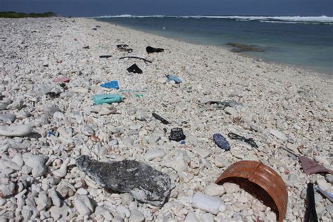 La mer de plastique dans le Pacifique représente trois fois la taille de la France