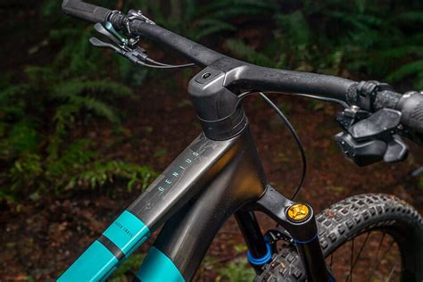 Bike Review | SCOTT Genius ST 910 | Freehub Magazine