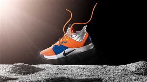 This Weekend's Coolest Sneakers Come Directly From Space | GQ