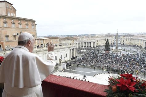 Christmas Urbi et Orbi blessing 2021: Pope Francis asks world leaders ...