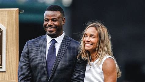 Ken Griffey Jr. and wife, Melissa, become latest members of Seattle ...