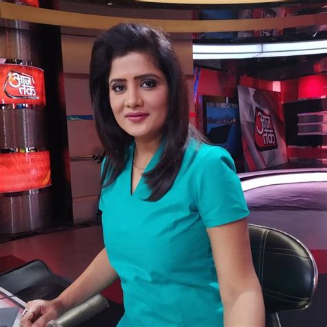 Top 10 Hottest News Anchors In India Recruit2network - vrogue.co