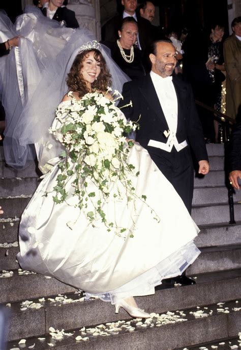 Mariah Carey's Princess Diana-inspired wedding dress was dramatically ...