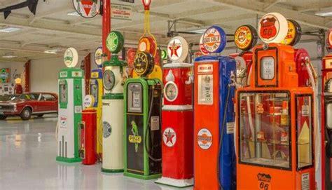 Gas Pump Heaven! | Old gas pumps, Vintage gas pumps, Old gas stations