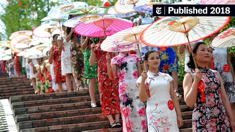 Teenager’s Prom Dress Stirs Furor in U.S. — but Not in China - The New ...