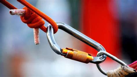 Top 13 Best Climbing Carabiner Review 2022 - My Trail Co