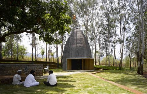 Gallery of Shiv Temple / Sameep Padora & Associates - 5