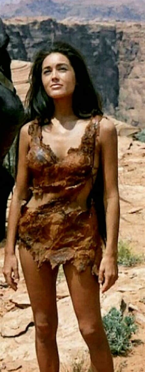 Linda Harrison as Nova in Planet of the Apes (1968) | Linda harrison, Planet of the apes, Linda