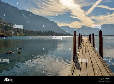 Lake geneva winter hi-res stock photography and images - Alamy