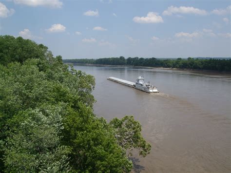 File:Missouri river at hwy 364.jpg - Wikimedia Commons