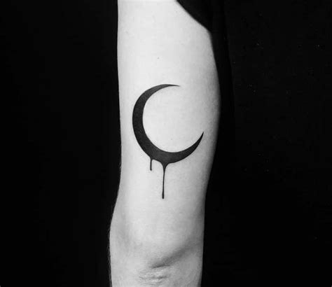 Black Moon tattoo by Roy Tsour | Post 24359 | Small moon tattoos, Hand ...