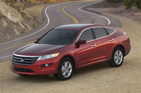 2010-15 Honda Accord Crosstour | Consumer Guide Auto