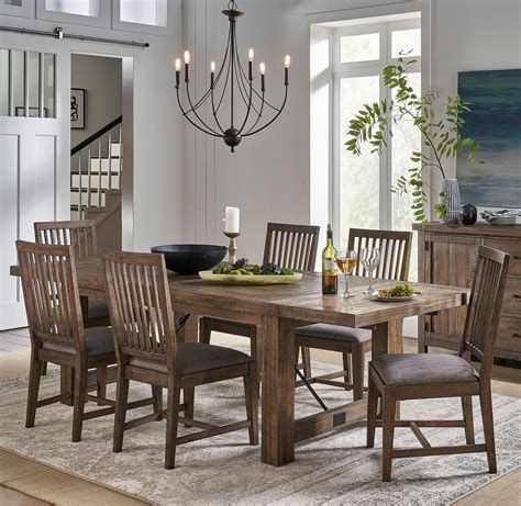 Rustic Dining Room Table And Chairs / Carmel Collection Rustic Brown ...
