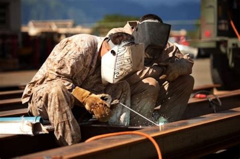 How To Strike An Arc When Stick Welding - Welders Manual